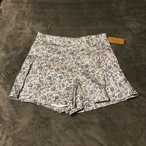 Cremieux Shayla Floral Shorts - NWT,  Size 10, Cotton